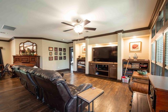 1062 Hickory Hills Drive, Murchison, TX 75778