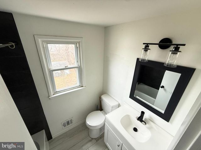 15205 MICHIGAN RD, Woodbridge, VA 22191