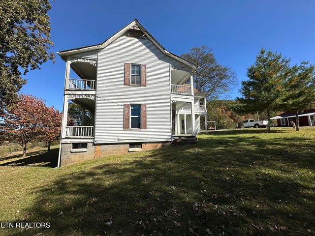 111 Bryan Hill Drive, Tellico Plains, TN 37385