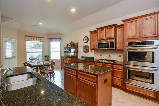 5510 S Denham Ridge Lane, Spring, TX 77389