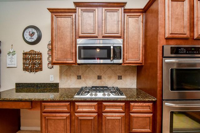 5510 S Denham Ridge Lane, Spring, TX 77389