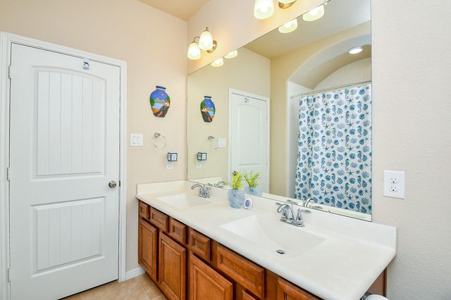 5510 S Denham Ridge Lane, Spring, TX 77389