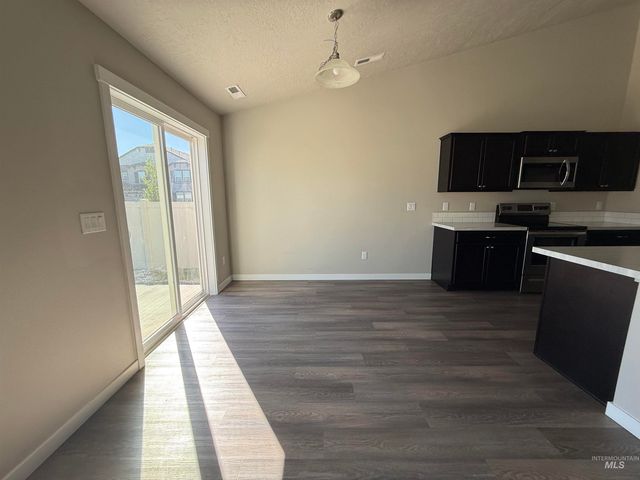 12451 Varga St, Caldwell, ID 83607
