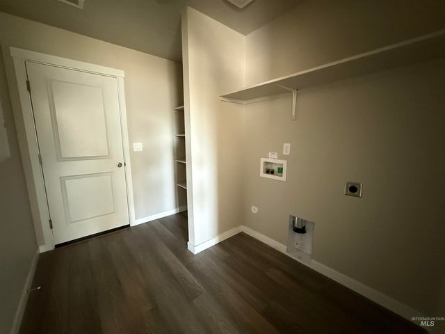 12451 Varga St, Caldwell, ID 83607