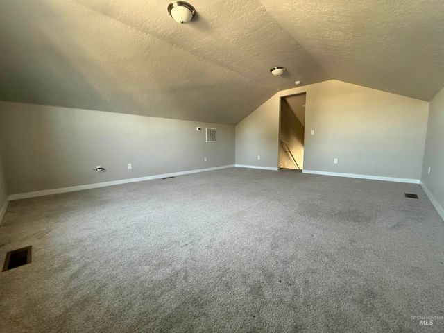 12451 Varga St, Caldwell, ID 83607