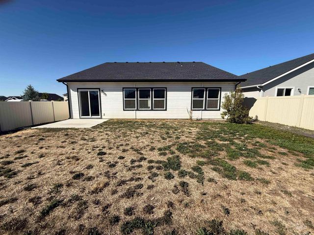 12451 Varga St, Caldwell, ID 83607