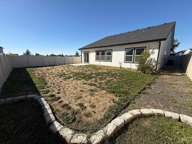 12451 Varga St, Caldwell, ID 83607