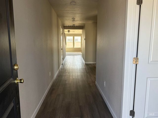 12451 Varga St, Caldwell, ID 83607