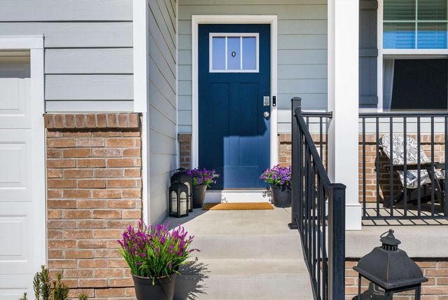 411 STONEWALL JACKSON BLVD, Staunton, VA 24401