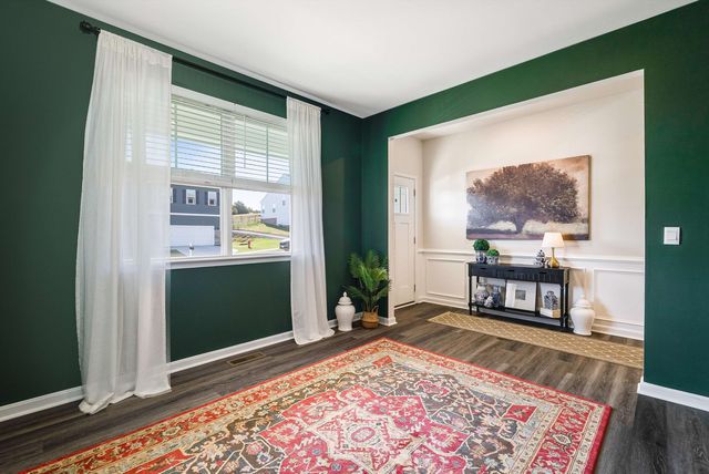 411 STONEWALL JACKSON BLVD, Staunton, VA 24401