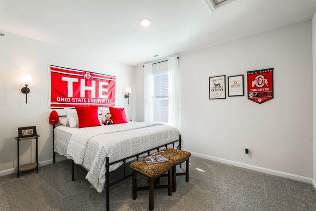 411 STONEWALL JACKSON BLVD, Staunton, VA 24401