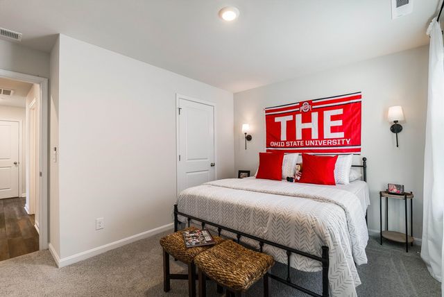 411 STONEWALL JACKSON BLVD, Staunton, VA 24401