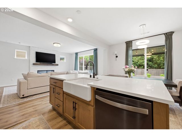 16811 Ne 93RD Way, Vancouver, WA 98682
