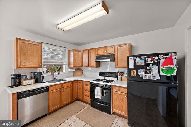 305 W DELAWARE AVE, Wilmington, DE 19809