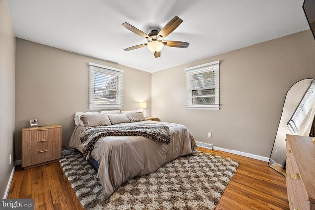 305 W DELAWARE AVE, Wilmington, DE 19809