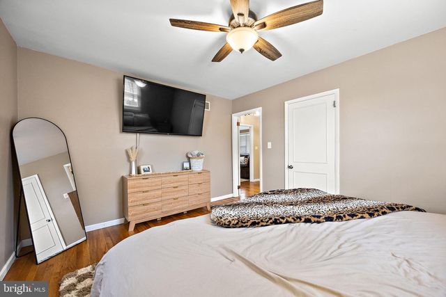 305 W DELAWARE AVE, Wilmington, DE 19809