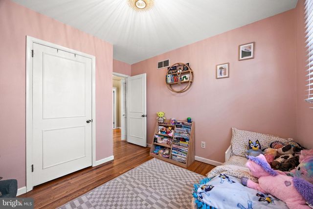 305 W DELAWARE AVE, Wilmington, DE 19809