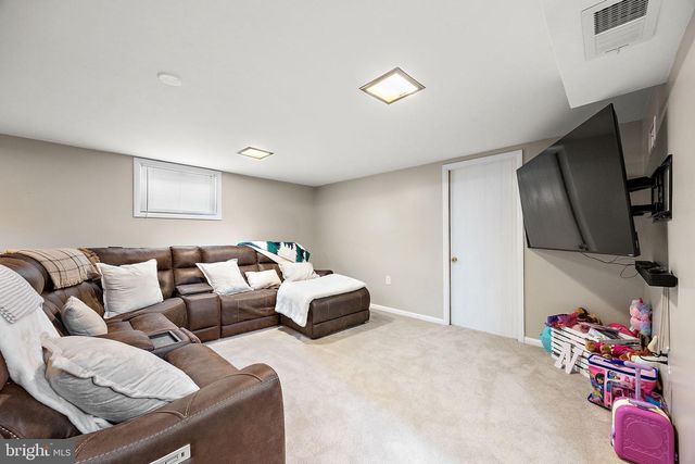 305 W DELAWARE AVE, Wilmington, DE 19809