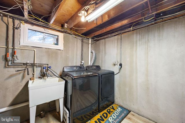 305 W DELAWARE AVE, Wilmington, DE 19809