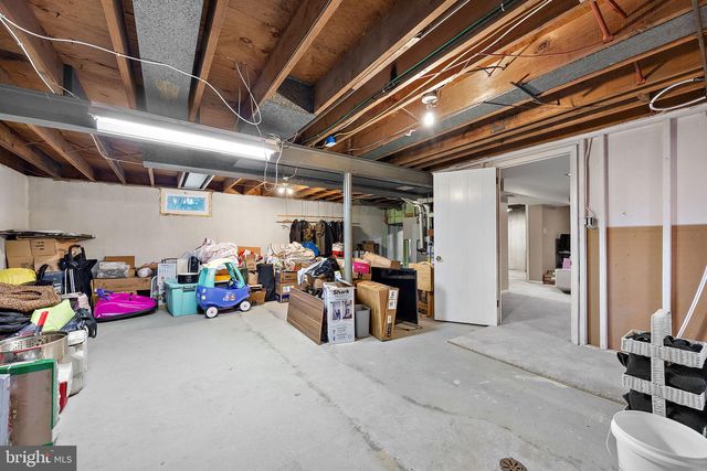 305 W DELAWARE AVE, Wilmington, DE 19809