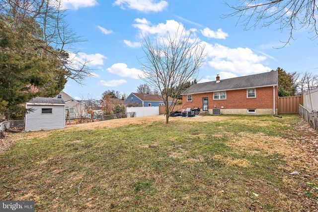 305 W DELAWARE AVE, Wilmington, DE 19809