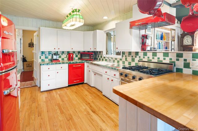 21 Kitchawan Drive, Chappaqua, NY 10514