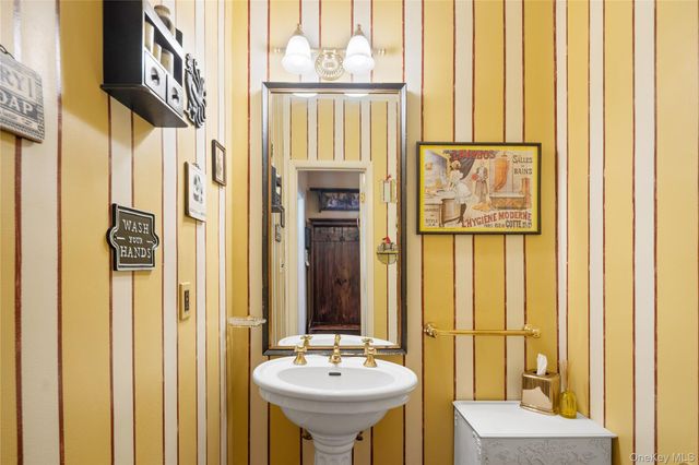 21 Kitchawan Drive, Chappaqua, NY 10514