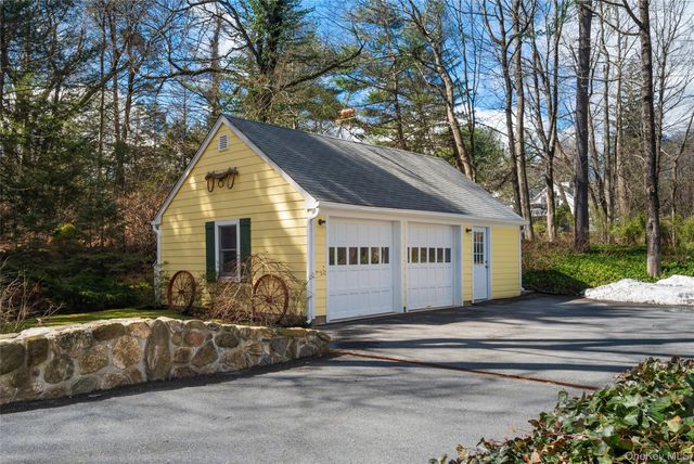 21 Kitchawan Drive, Chappaqua, NY 10514