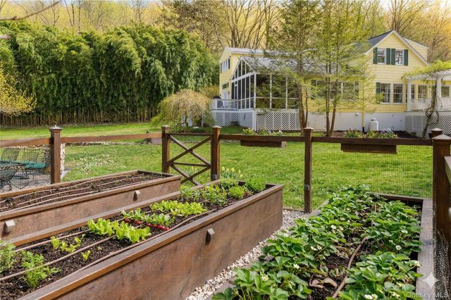 21 Kitchawan Drive, Chappaqua, NY 10514