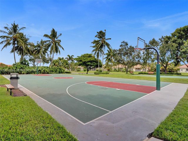 624 Vista Meadows Dr, Weston, FL 33327