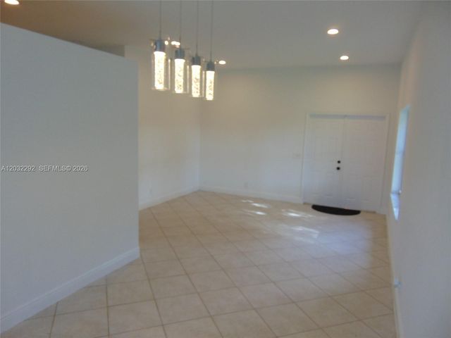 624 Vista Meadows Dr, Weston, FL 33327