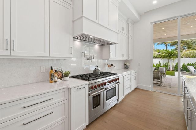192 RIVER Drive, Tequesta, FL 33469