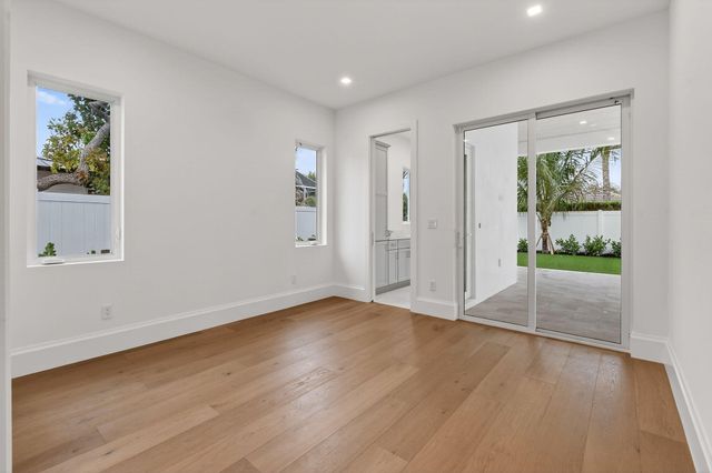 192 RIVER Drive, Tequesta, FL 33469