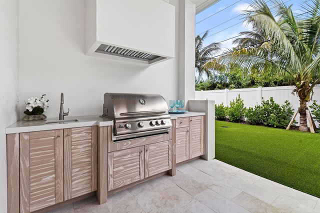 192 RIVER Drive, Tequesta, FL 33469