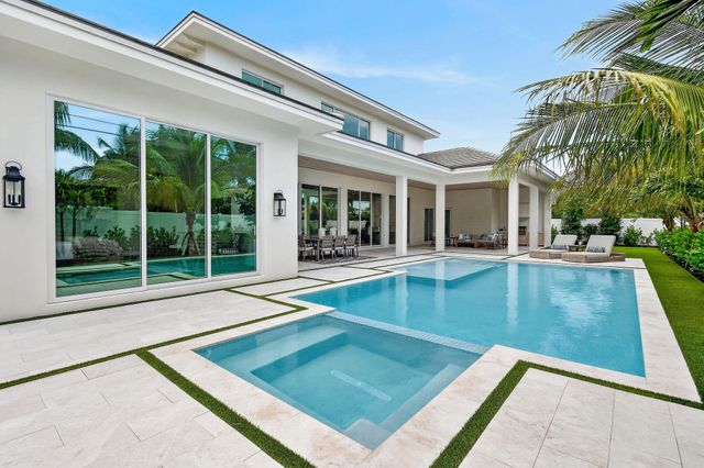 192 RIVER Drive, Tequesta, FL 33469