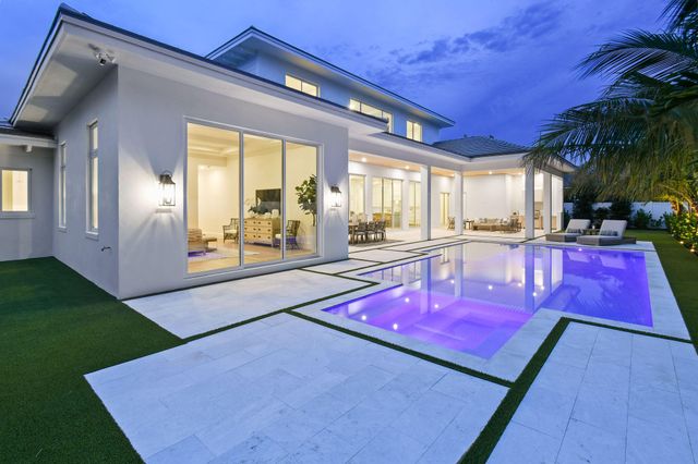 192 RIVER Drive, Tequesta, FL 33469
