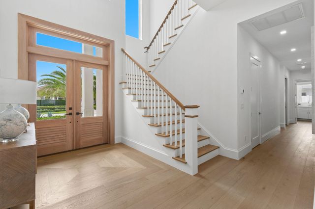 192 RIVER Drive, Tequesta, FL 33469
