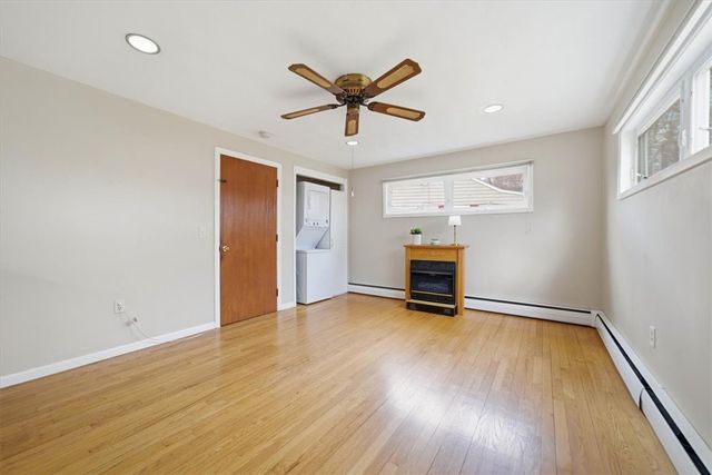 28 Glenbrook Road, Warwick, RI 02889