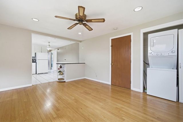 28 Glenbrook Road, Warwick, RI 02889