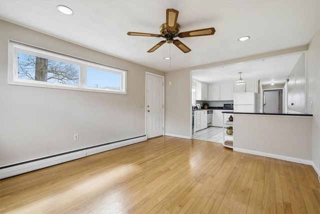 28 Glenbrook Road, Warwick, RI 02889