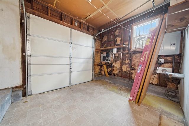 28 Glenbrook Road, Warwick, RI 02889