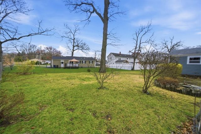 28 Glenbrook Road, Warwick, RI 02889