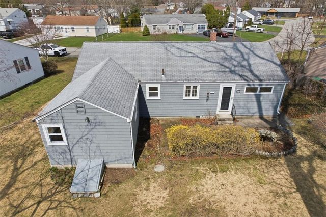 28 Glenbrook Road, Warwick, RI 02889