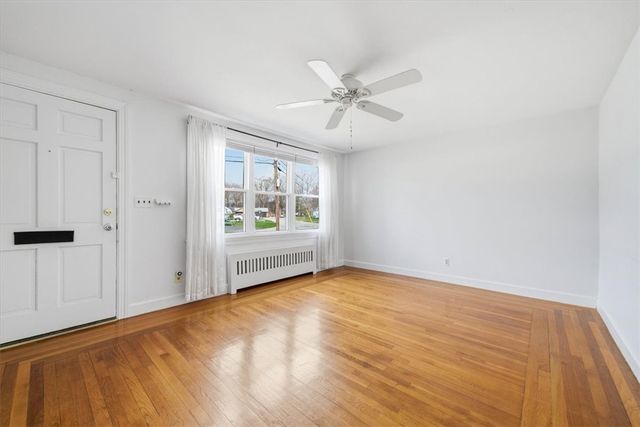 28 Glenbrook Road, Warwick, RI 02889