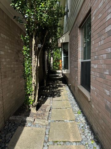 1226 Campton Court, Houston, TX 77055