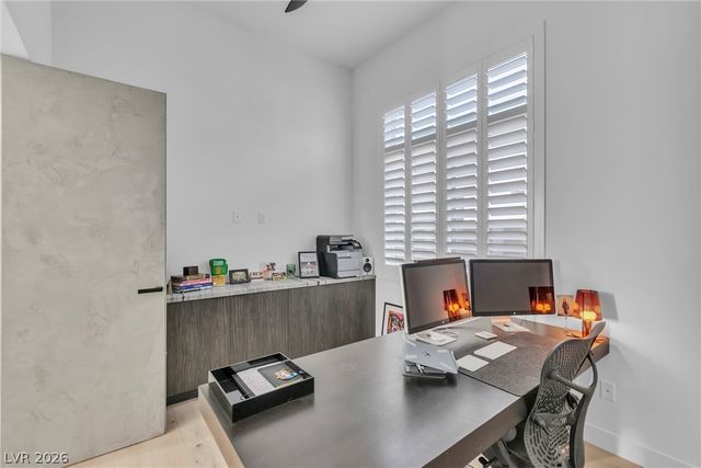 10824 Agate Cliffs Avenue, Las Vegas, NV 89135