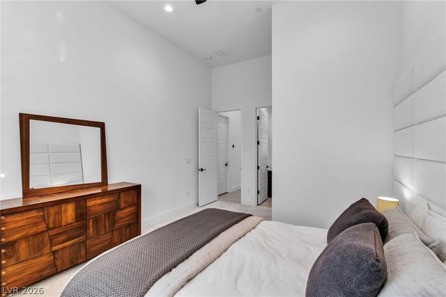 10824 Agate Cliffs Avenue, Las Vegas, NV 89135