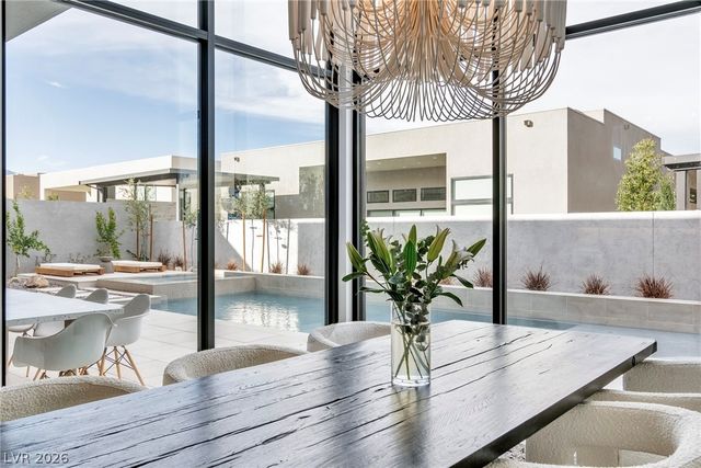 10824 Agate Cliffs Avenue, Las Vegas, NV 89135