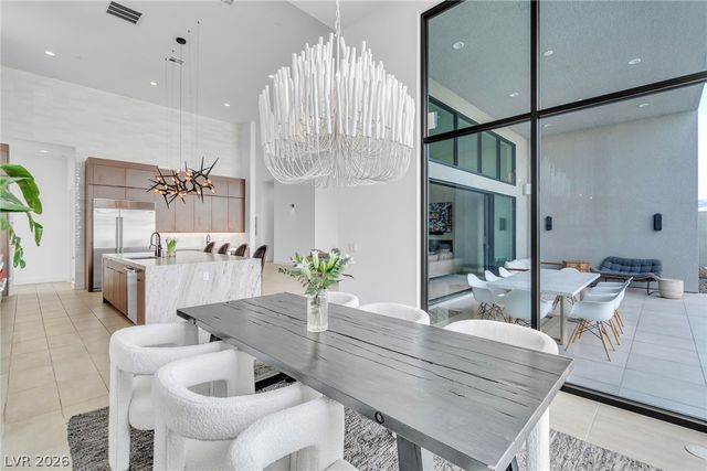 10824 Agate Cliffs Avenue, Las Vegas, NV 89135