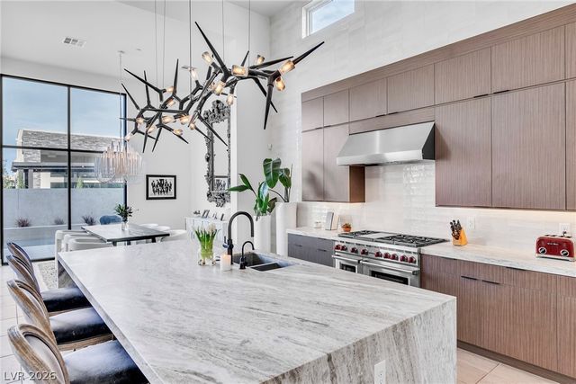 10824 Agate Cliffs Avenue, Las Vegas, NV 89135